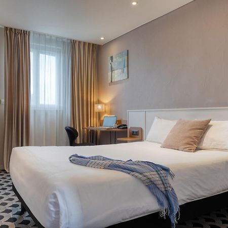 Brit Hotel Les Voyageurs Лудеак Экстерьер фото