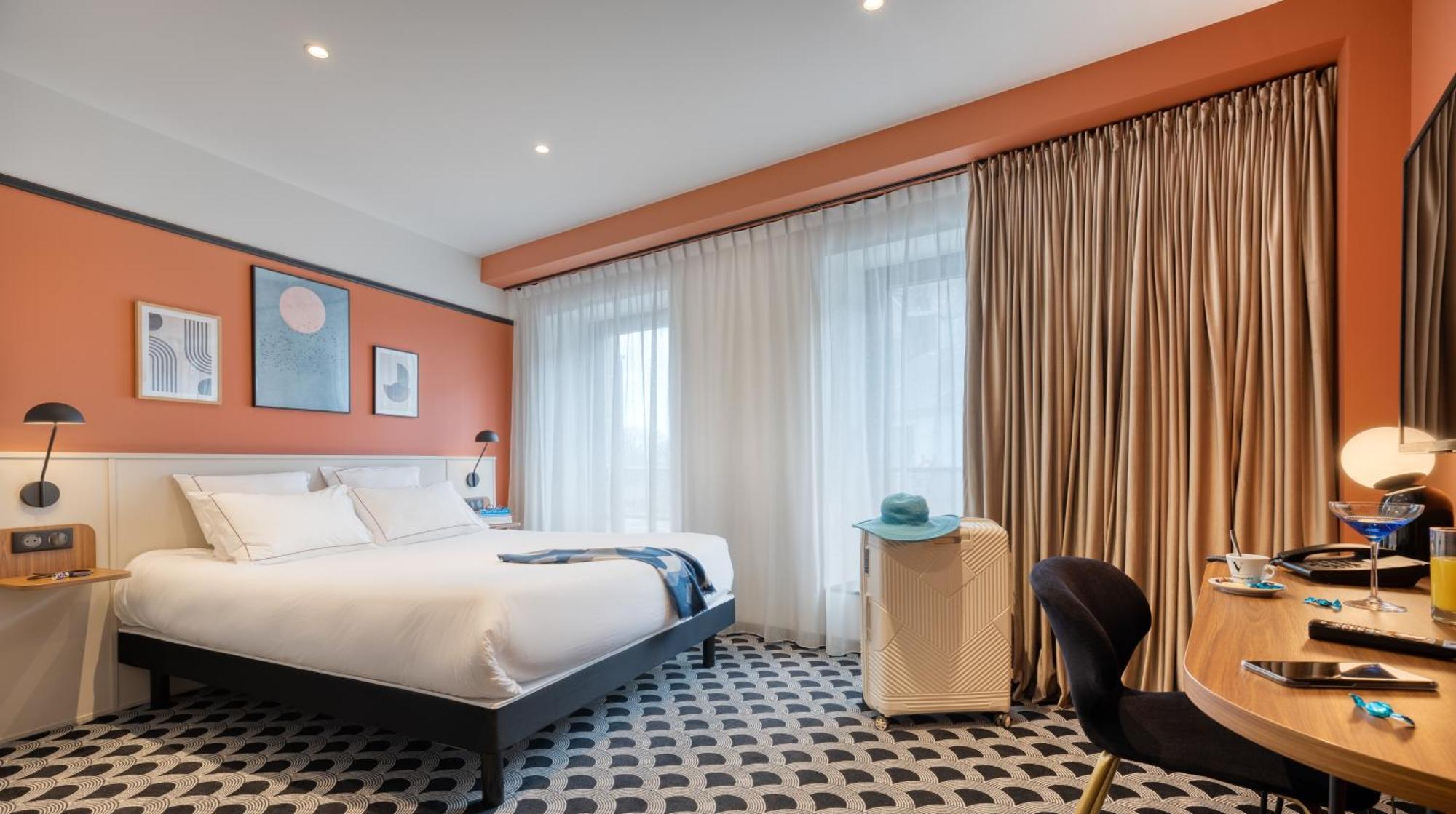 Brit Hotel Les Voyageurs Лудеак Экстерьер фото